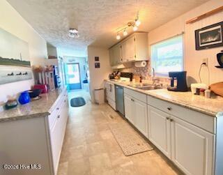 314 Straits Road Beaufort, NC 28516 - Photo 4 of 19