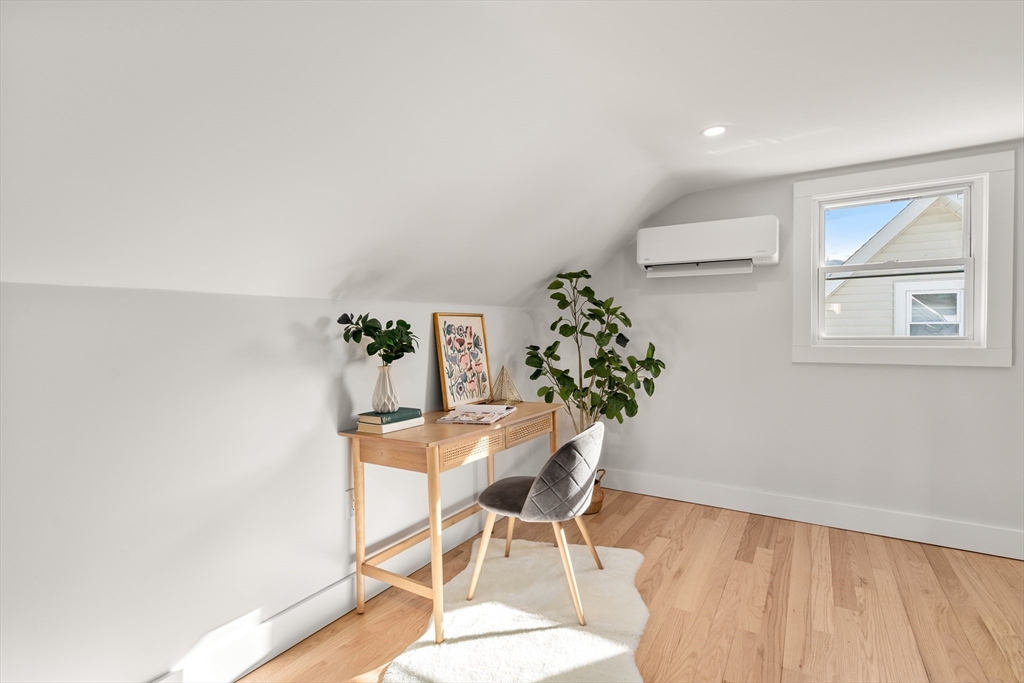 20 Townsend Street Waltham, MA 02453 - Photo 26 of 41