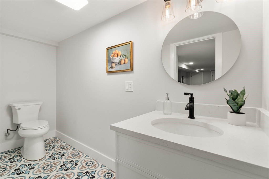 20 Townsend Street Waltham, MA 02453 - Photo 31 of 41