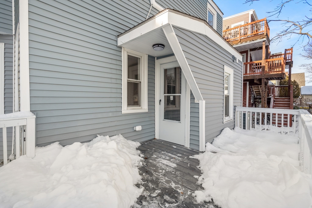 20 Townsend Street Waltham, MA 02453 - Photo 33 of 41