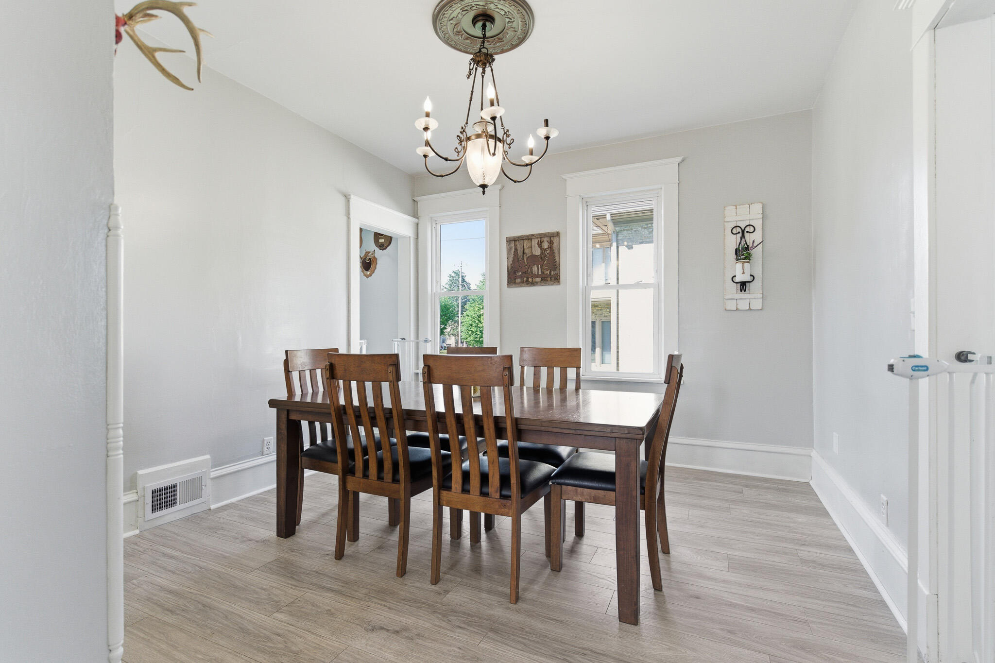 711 North 4th Street Watertown, WI 53098 - Photo 7 of 18 DSC01546