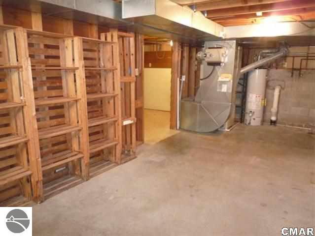 1423 Ridge Road Mount Pleasant, MI 48858 - Photo 19 of 21 1772356-18.JPG