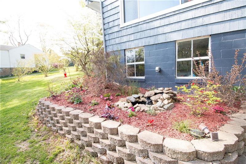 141 Oakville Road Beaver Falls, PA 15010 - Photo 21 of 24 Gallery Image 21