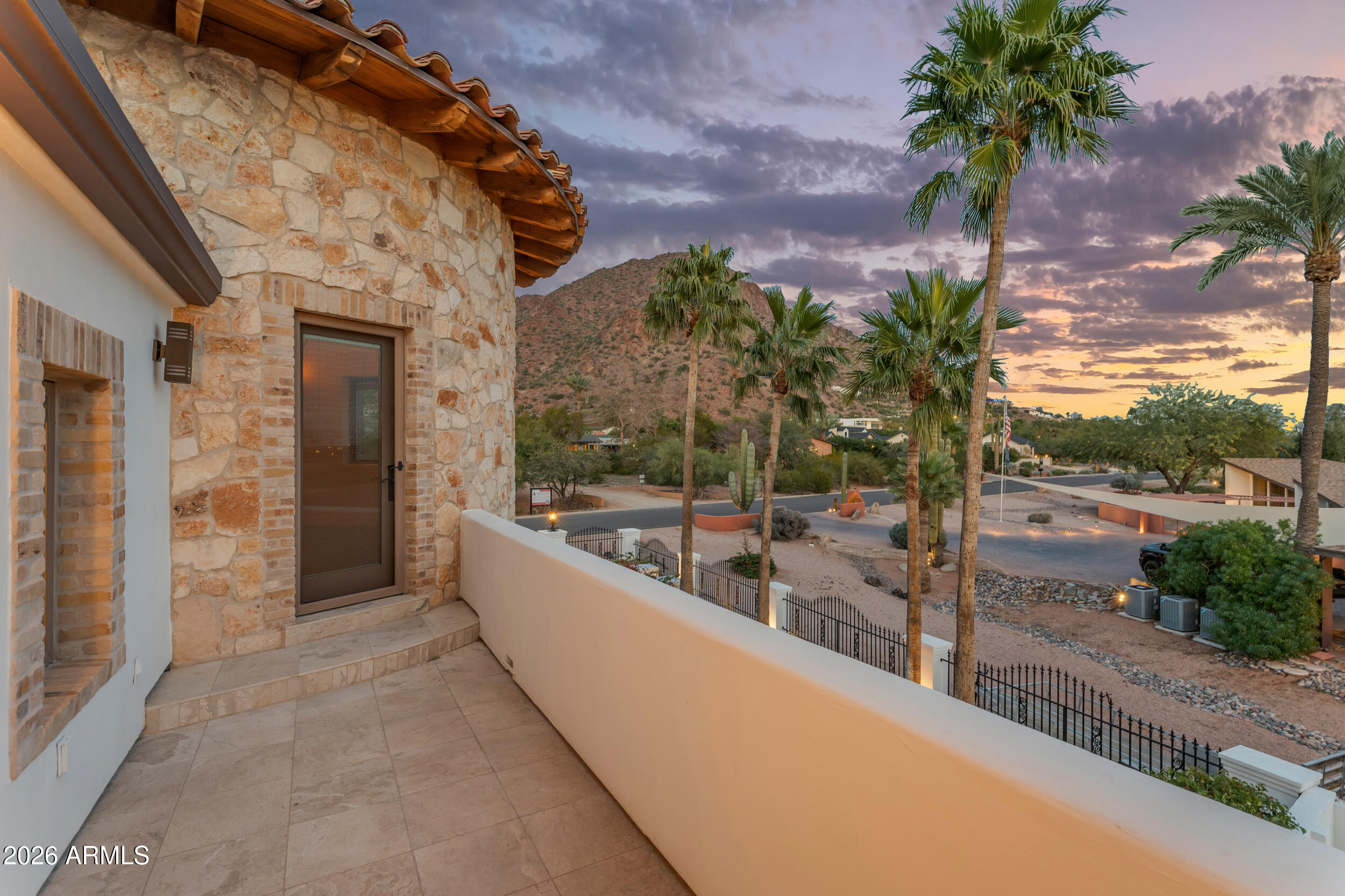 4937 East Rockridge Road Phoenix, AZ 85018 - Photo 50 of 126