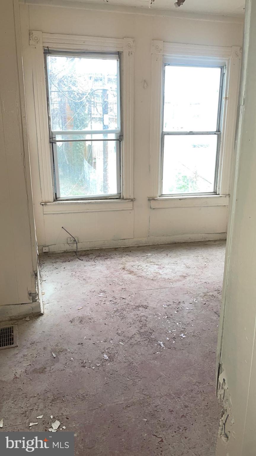 1009 Appleton Street Baltimore, MD 21217 - Photo 12 of 13