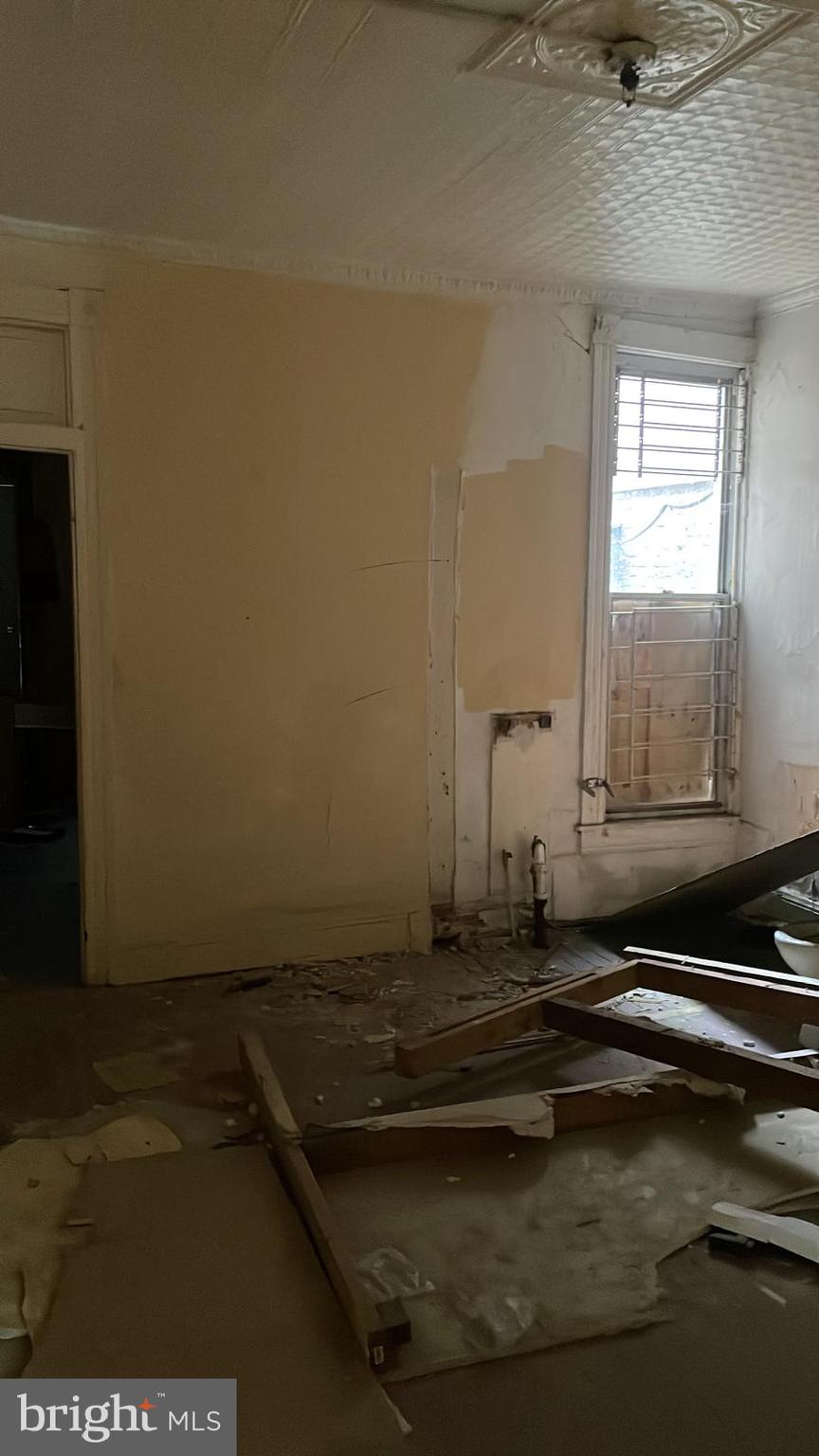 1009 Appleton Street Baltimore, MD 21217 - Photo 4 of 13