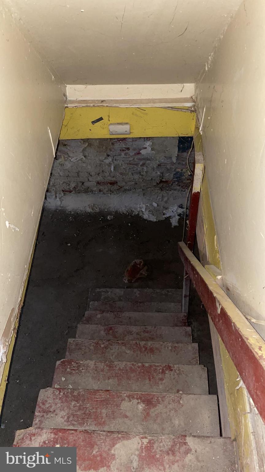 1009 Appleton Street Baltimore, MD 21217 - Photo 6 of 13