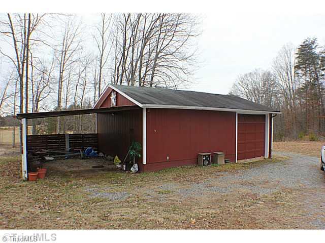 1365 Locust Grove Road Westfield, NC 27053 - Photo 16 of 16 Shop/Service Bay(s).