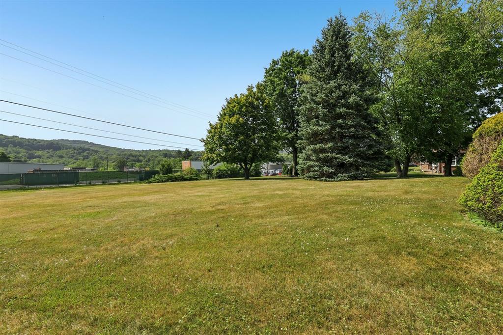 370 Mercer Road Harmony, PA 16037 - Photo 31 of 35