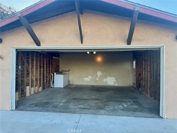 a view of a garage
