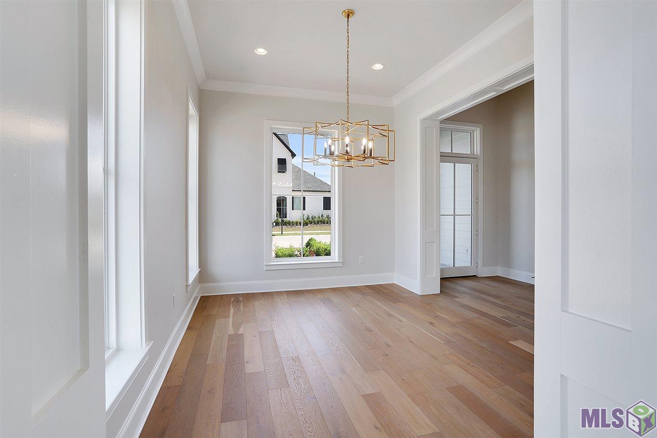 13604 Brook Point Drive Baton Rouge, LA 70810 - Photo 12 of 26 FORMAL DINING