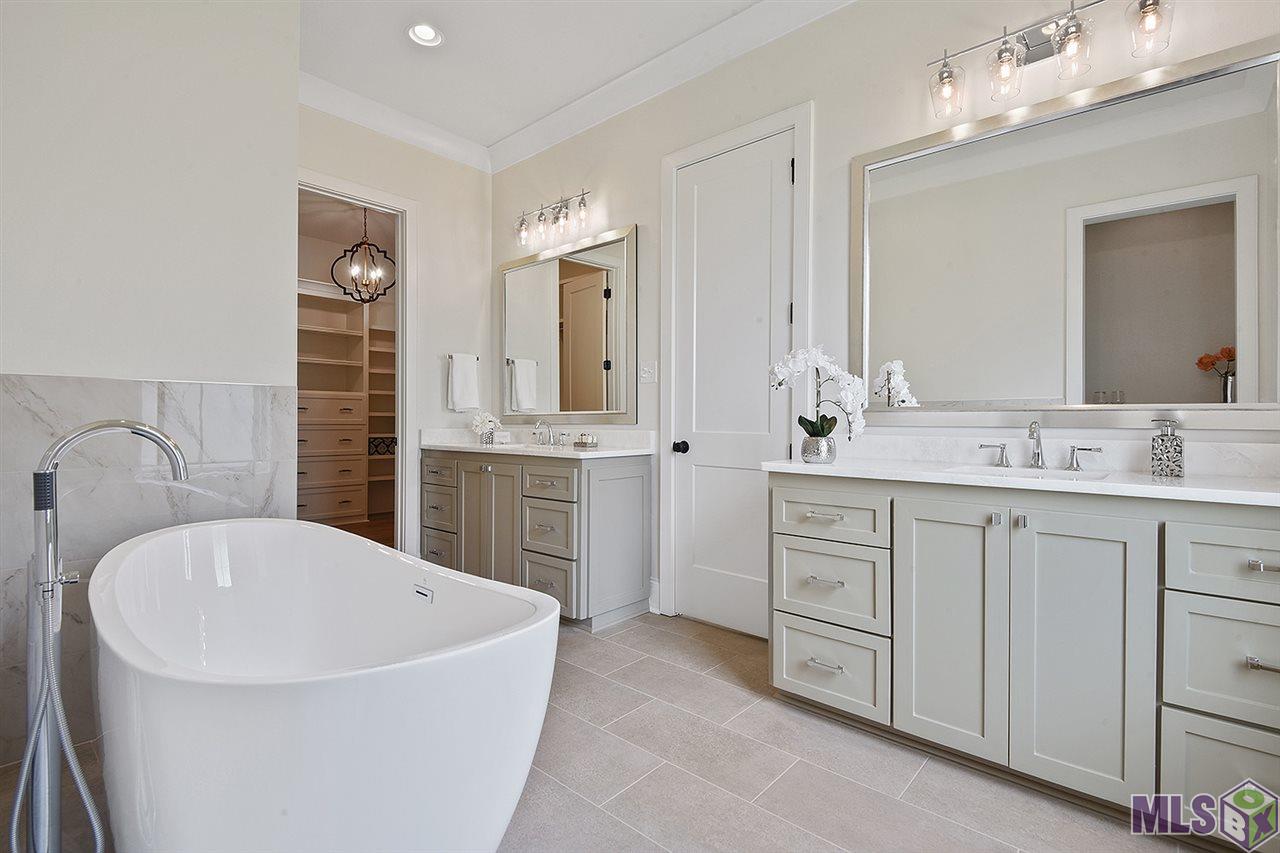 13604 Brook Point Drive Baton Rouge, LA 70810 - Photo 16 of 26 Two vanities