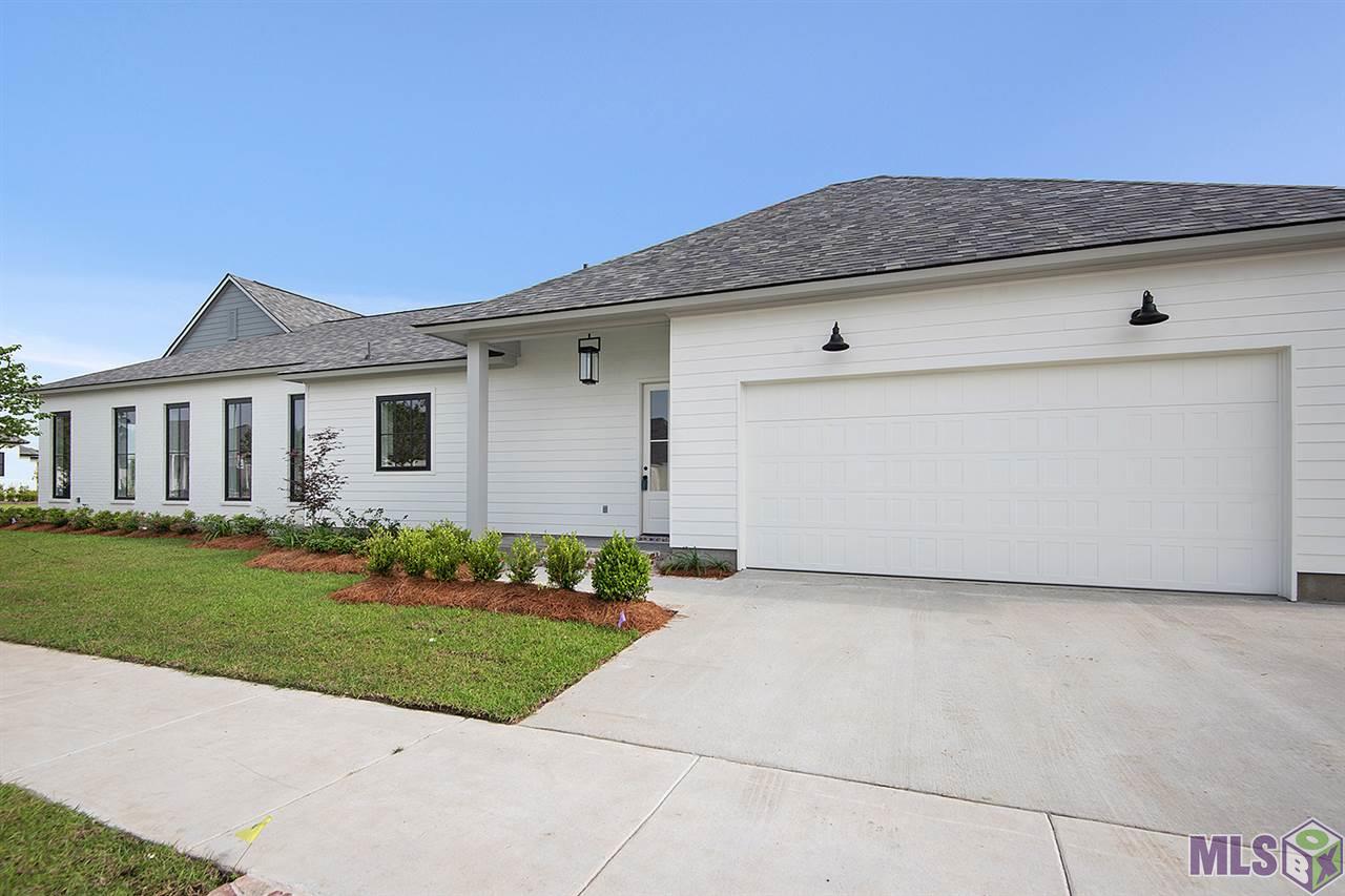 13604 Brook Point Drive Baton Rouge, LA 70810 - Photo 5 of 26 Corner Lot side entry for family