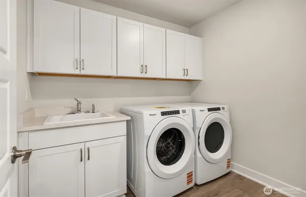 $924,990 | 20341 90th Drive Northeast, Unit B, Bothell, WA 98011
