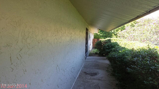 424 Myrtlewood Road Melbourne, FL 32940 - Photo 3 of 8 20140610-123200