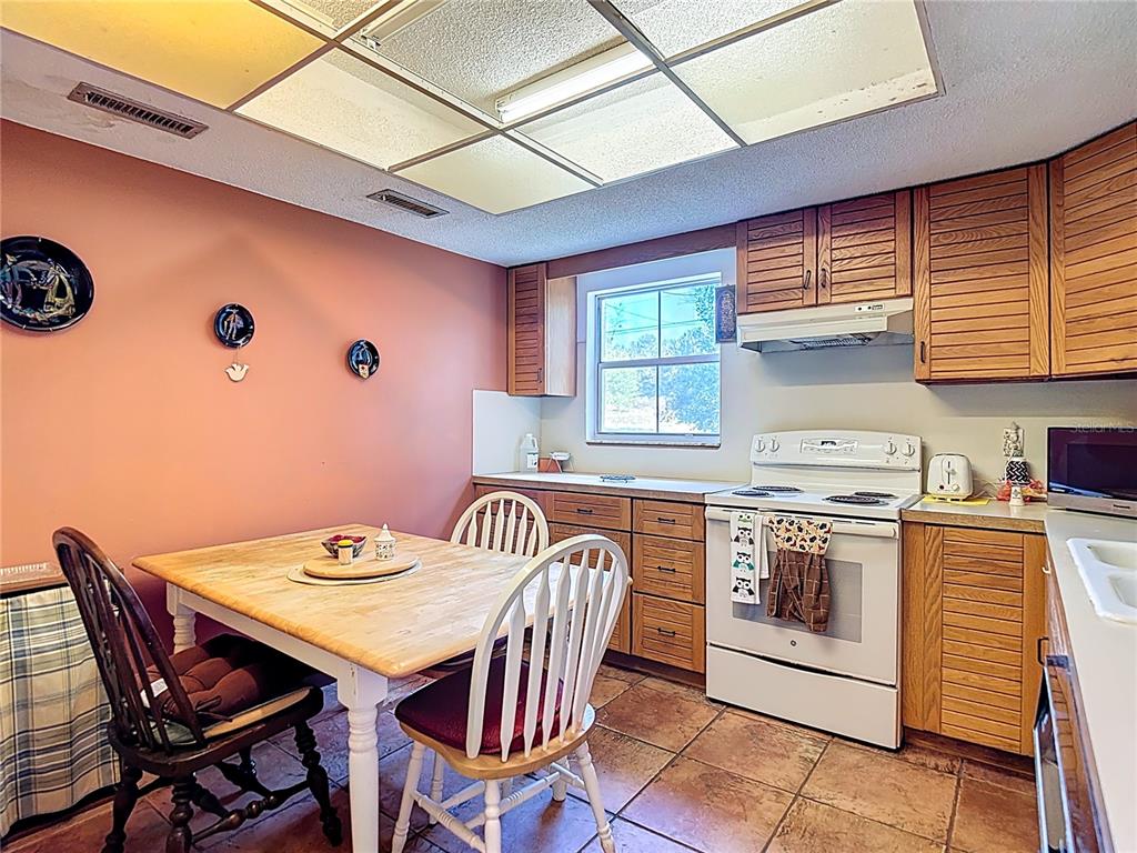 22380 Powell Road Brooksville, FL 34602 - Photo 13 of 46 Gallery Image 13