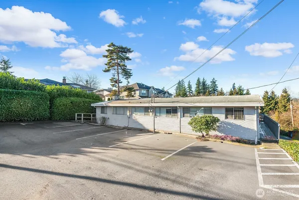 $1,065,000 | 15328 40th Avenue West, Lynnwood, WA 98087