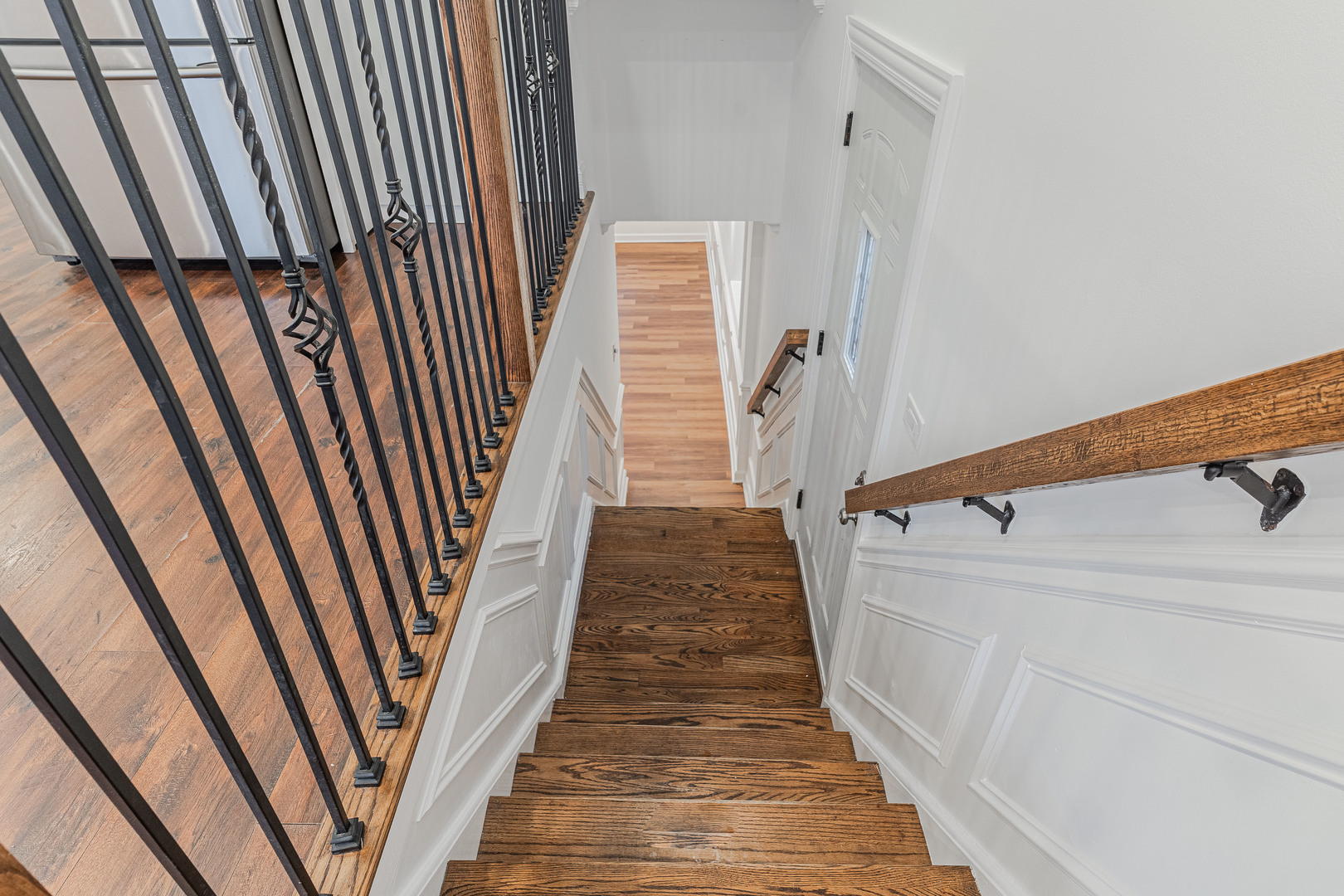 10528 South Aberdeen Street Chicago, IL 60643 - Photo 20 of 33 a view of a staircase