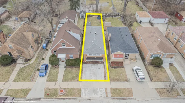 $199,900 | 10528 South Aberdeen Street, Chicago, IL 60643