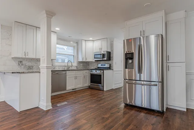 $199,900 | 10528 South Aberdeen Street, Chicago, IL 60643