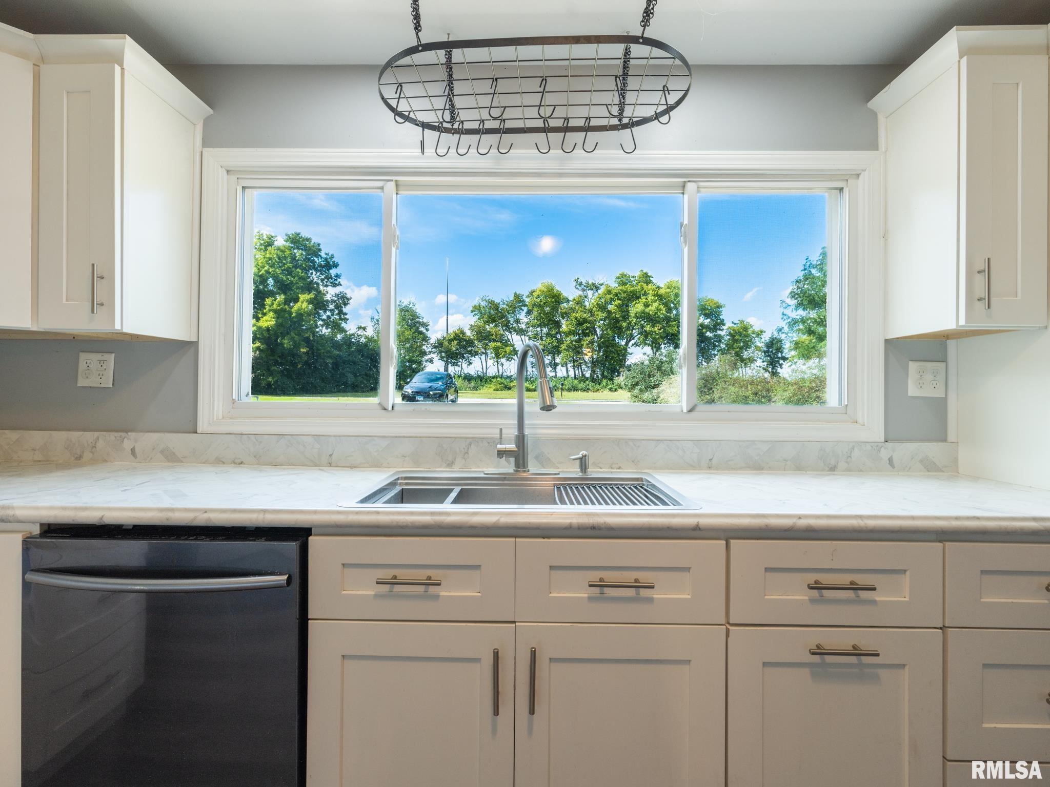 11728 North Riverview Road Chillicothe, IL 61523 - Photo 25 of 52 Gallery Image 25