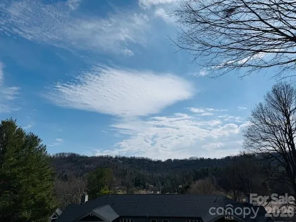 $459,000 | 121 Burning Tree Lane, Unit 121, Flat Rock, NC 28731