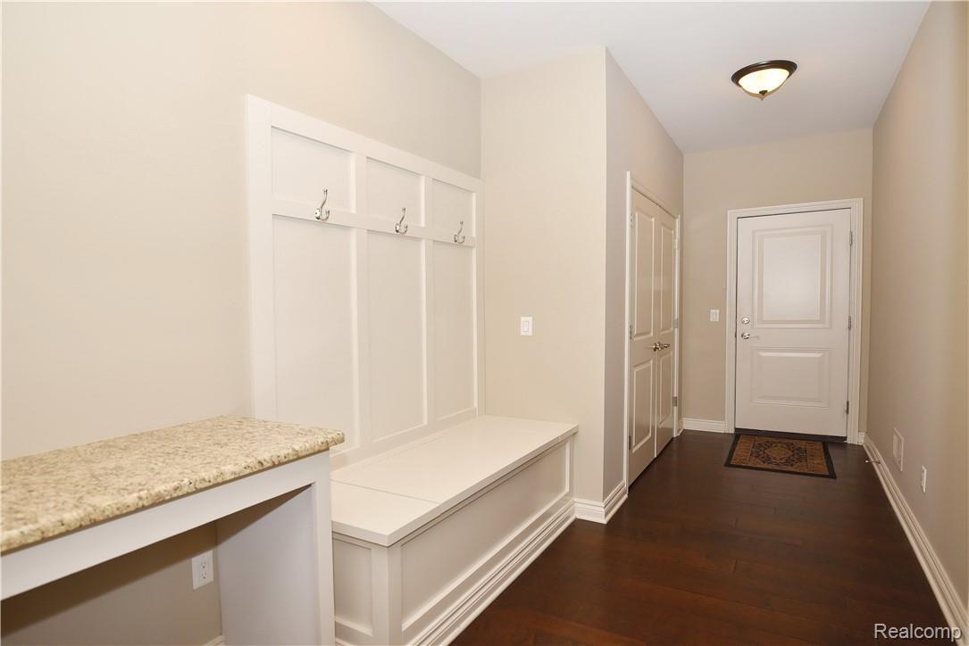 5166 Brecon Court, Unit 49 Rochester, MI 48306 - Photo 20 of 35 5166 Brecon Ct_20.JPG