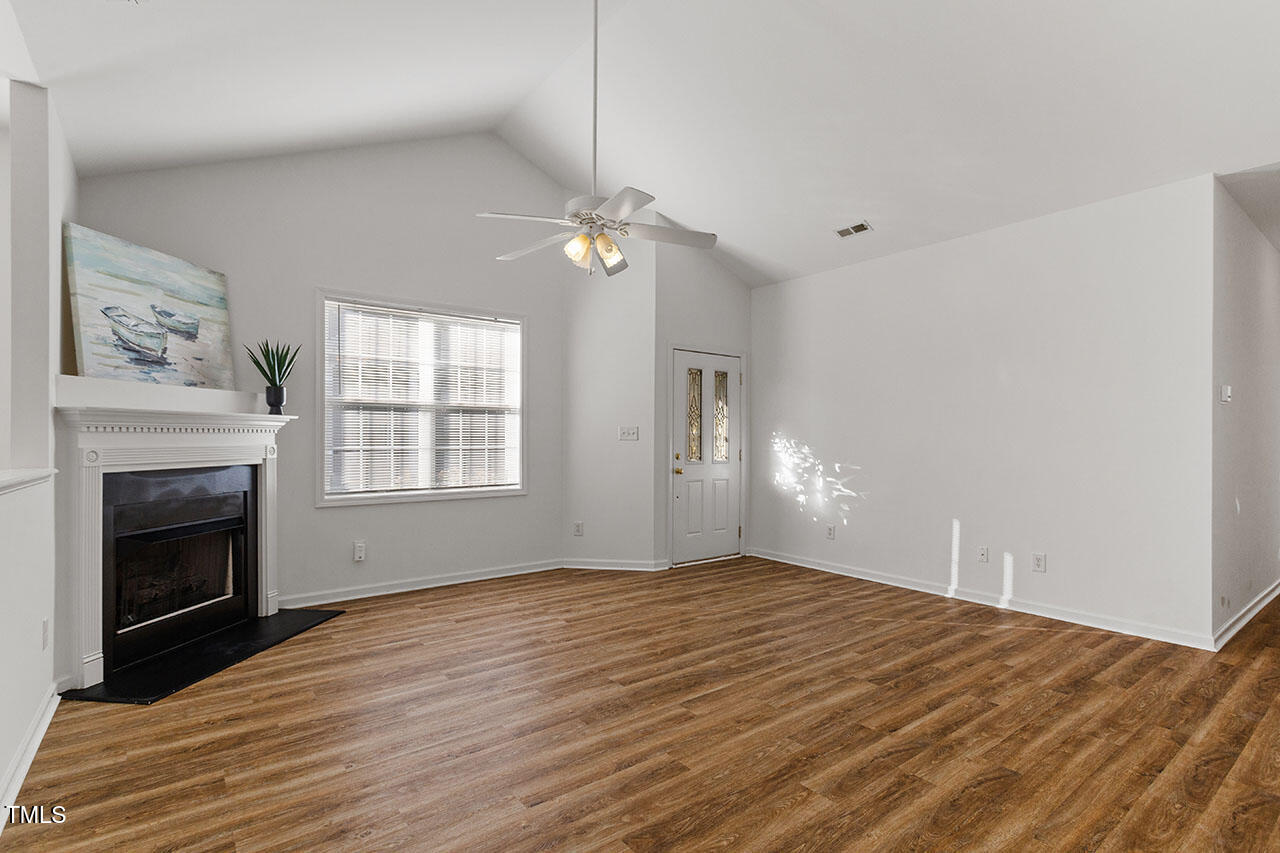 2739 Andover Glen Road Raleigh, NC 27604 - Photo 5 of 29 Living Room