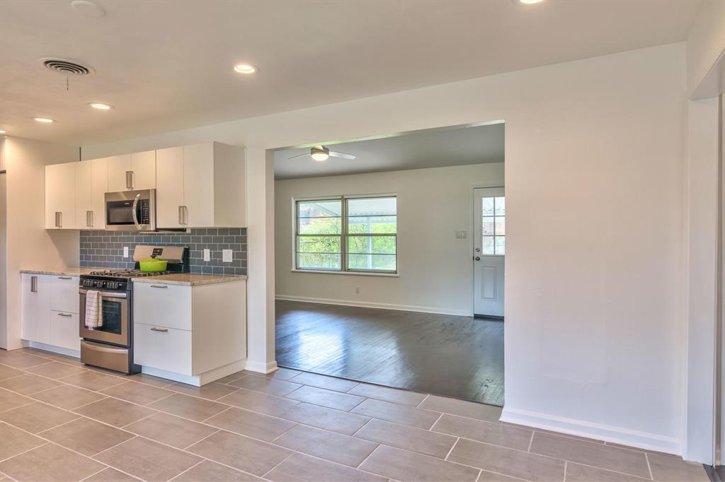 8107 Lazy Lane Austin, TX 78758 - Photo 5 of 30