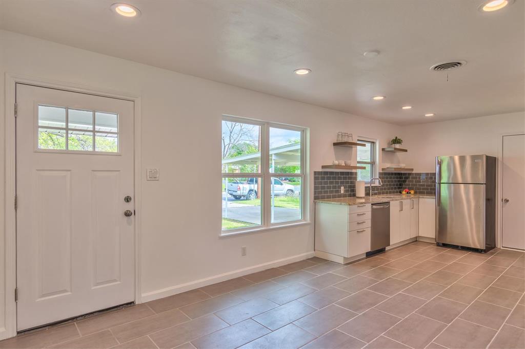 8107 Lazy Lane Austin, TX 78758 - Photo 7 of 30