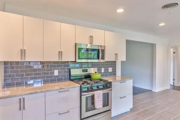 $445,000 | 8107 Lazy Lane, Austin, TX 78758