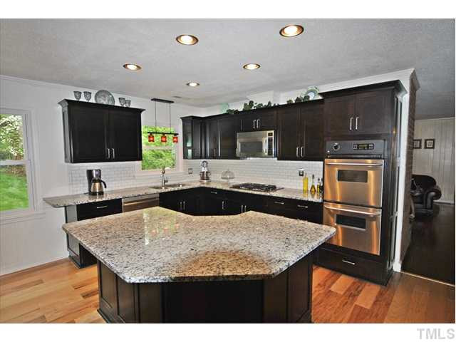 9020 Oneal Road Raleigh, NC 27613 - Photo 6 of 25 Kitchen