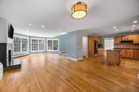a view of utility room with washer and dryer