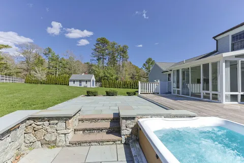 $1,590,000 | 1 Boat House Drive, Wareham, MA 02571