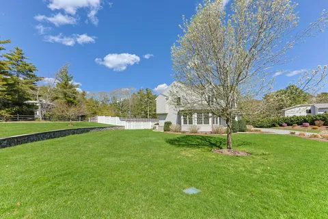 $1,590,000 | 1 Boat House Drive, Wareham, MA 02571