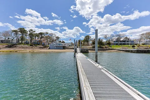$1,590,000 | 1 Boat House Drive, Wareham, MA 02571