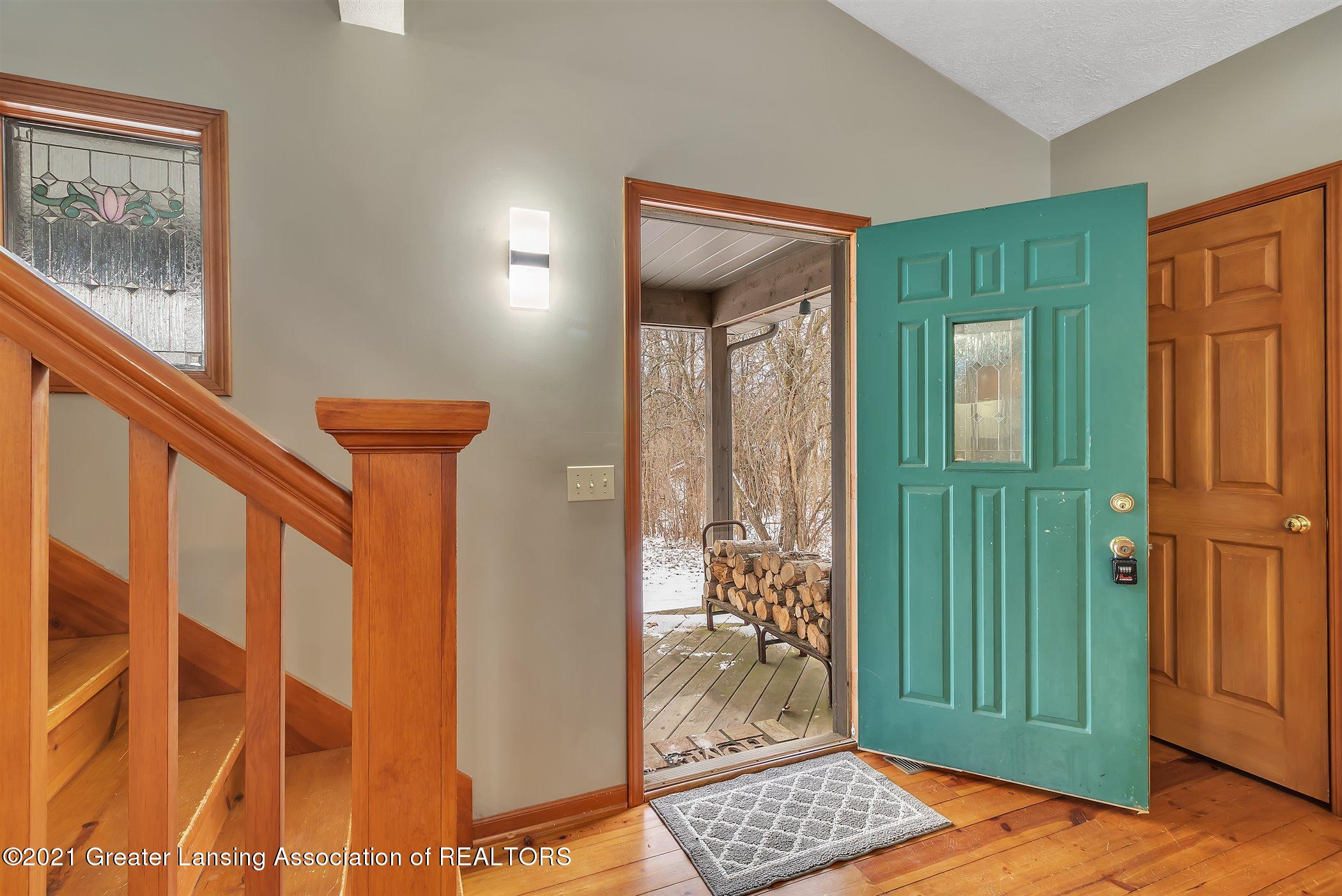12371 Lansing Road Durand, MI 48429 - Photo 6 of 45 06-12371 Lansing Rd-Windowstill Rea