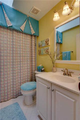 118 Chester Stevens Road Franklin, TN 37067 - Photo 15 of 20 Upstairs bath