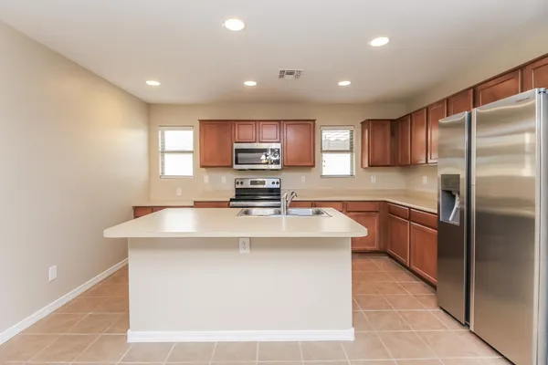 $2,075 | 900 West Desert Canyon Drive, San Tan Valley, AZ 85143