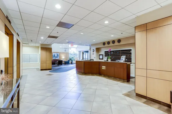 $2,995 | 1211 South Eads Street, Unit 1203, Arlington, VA 22202