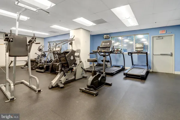$2,995 | 1211 South Eads Street, Unit 1203, Arlington, VA 22202