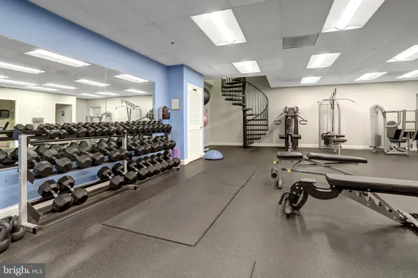 $2,995 | 1211 South Eads Street, Unit 1203, Arlington, VA 22202