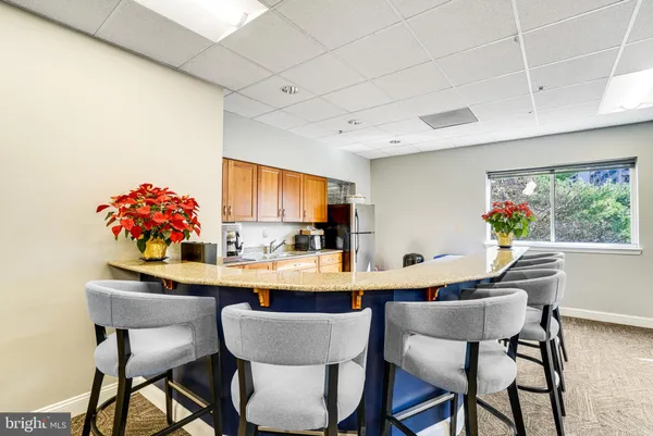 $2,995 | 1211 South Eads Street, Unit 1203, Arlington, VA 22202
