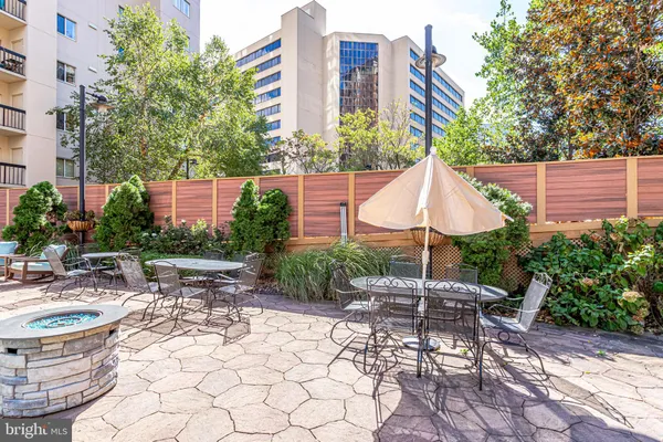 $2,995 | 1211 South Eads Street, Unit 1203, Arlington, VA 22202