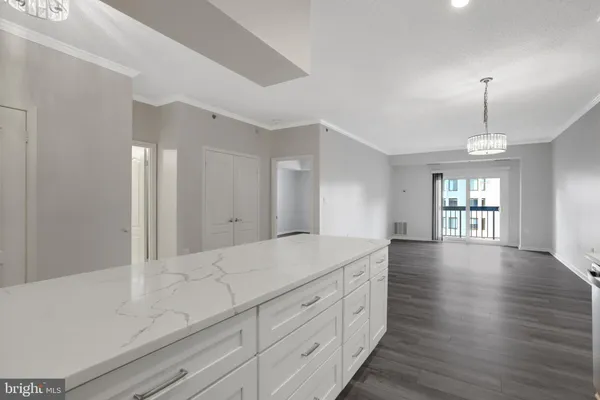 $2,995 | 1211 South Eads Street, Unit 1203, Arlington, VA 22202