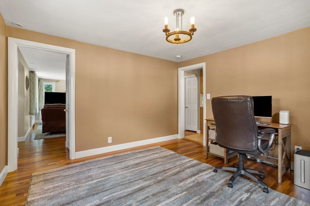 47 Longhill Road Lynn, MA 01904 - Photo 10 of 29 Gallery Image 10