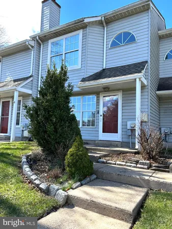 $2,100 | 17 Old Mill Lane, Holland, PA 18966