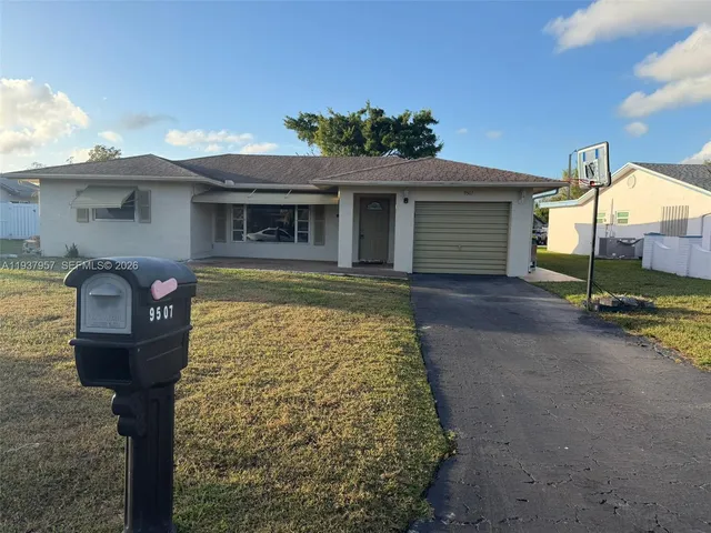 $3,000 | 9507 Northwest 80th Court, Tamarac, FL 33321