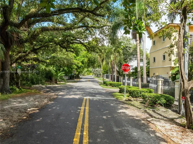 $899,000 | 2919 Coconut Avenue, Unit 1, Miami, FL 33133