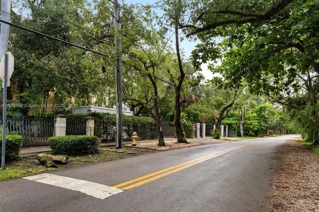 $899,000 | 2919 Coconut Avenue, Unit 1, Miami, FL 33133